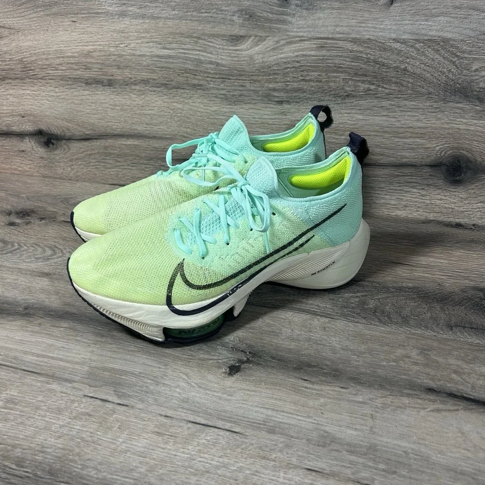 Nike Air Zoom Tempo NEXT% Flyknit Men Size 8 Barely Volt Mint Foam CI9923-701